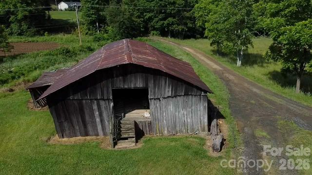 1327 NC 80 Highway, Bakersville, NC 28705