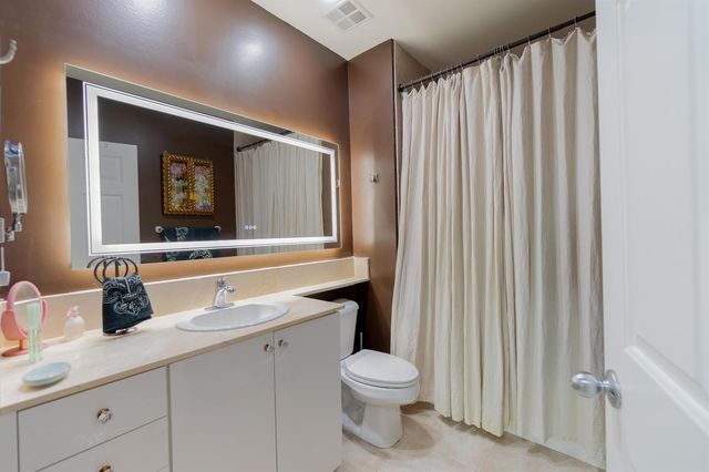 804 E Windward Way 108, Lantana, FL 33462
