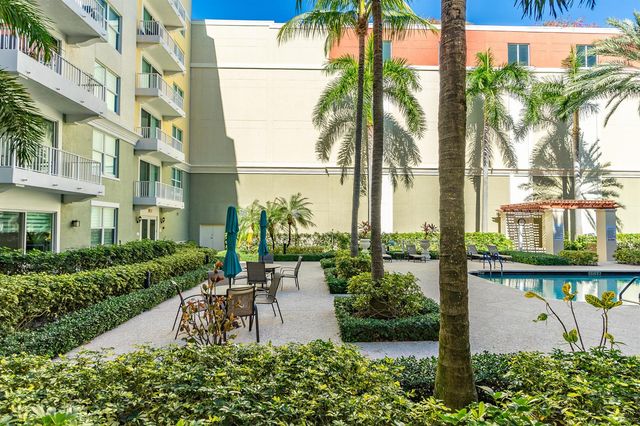 804 E Windward Way 108, Lantana, FL 33462