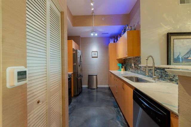 804 E Windward Way 108, Lantana, FL 33462