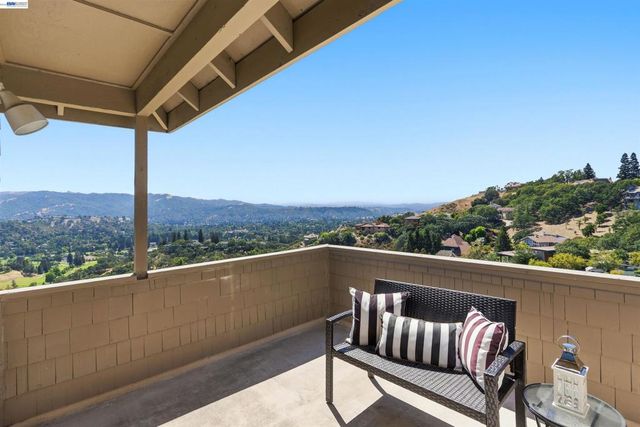 506 Oakshire Place, Alamo, CA 94507