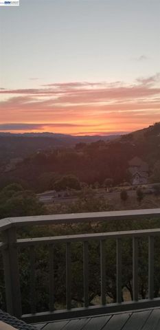 506 Oakshire Place, Alamo, CA 94507