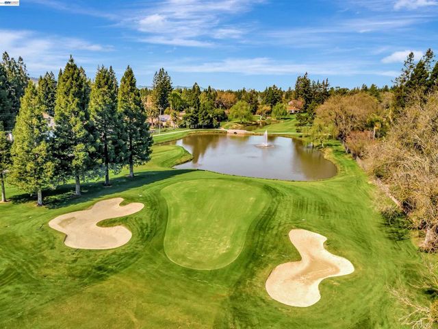 506 Oakshire Place, Alamo, CA 94507