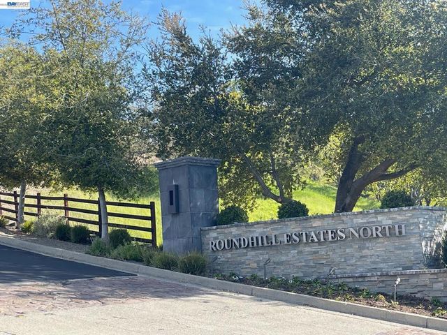 506 Oakshire Place, Alamo, CA 94507
