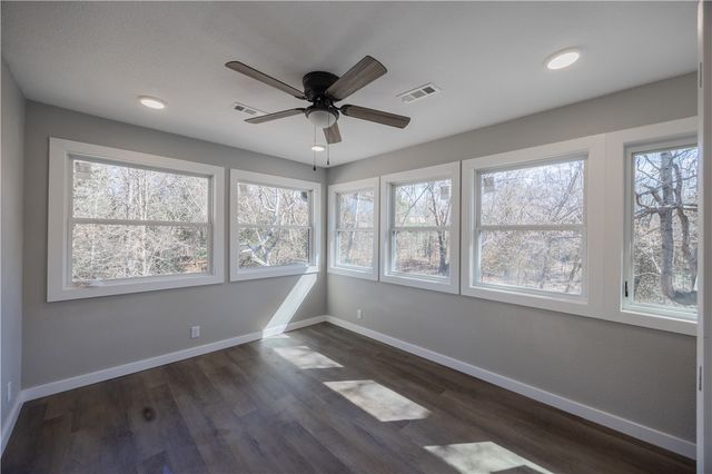 17 Dillow Drive, Bella Vista, AR 72714