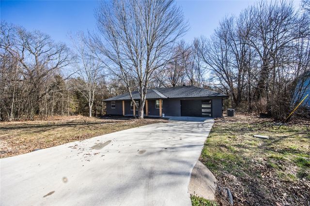 17 Dillow Drive, Bella Vista, AR 72714
