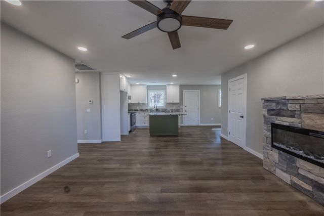 17 Dillow Drive, Bella Vista, AR 72714