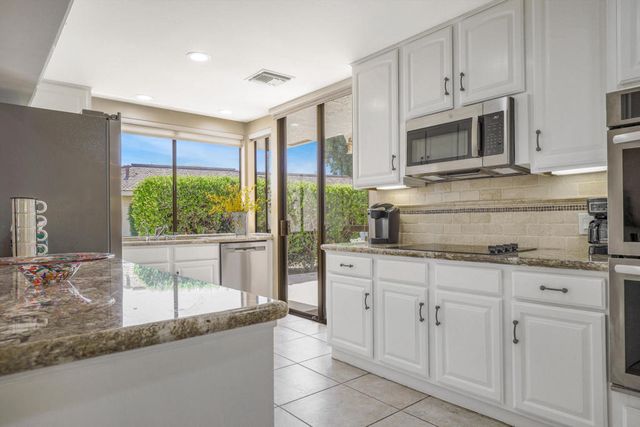 31 Stanford Drive, Rancho Mirage, CA 92270