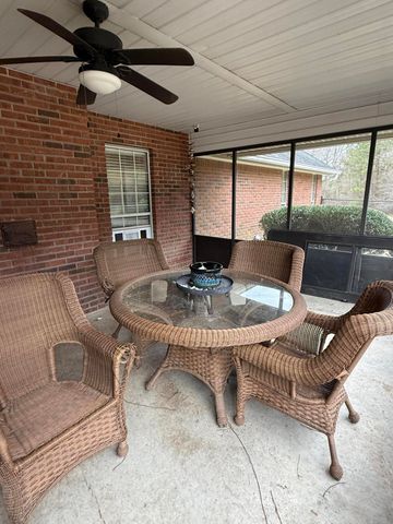 54 Old Hwy 15, Laurel, MS 39443