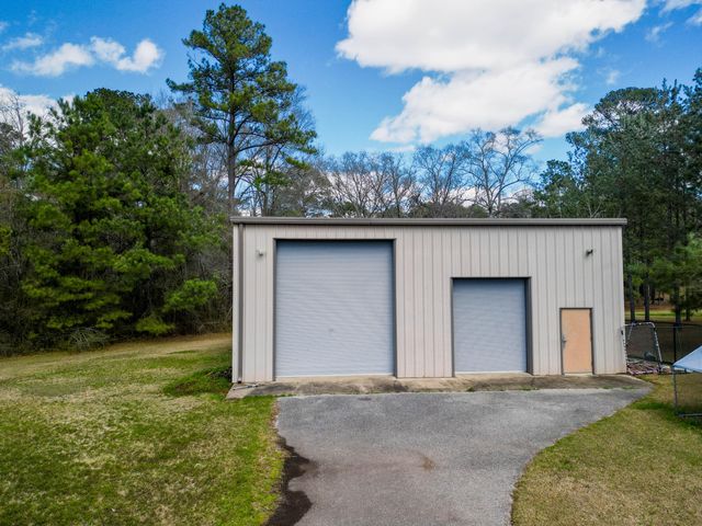 54 Old Hwy 15, Laurel, MS 39443