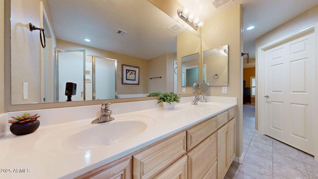 20121 N 76TH Street 1047, Scottsdale, AZ 85255