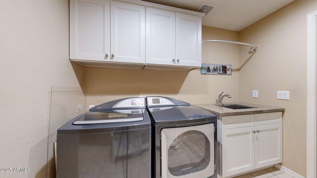 20121 N 76TH Street 1047, Scottsdale, AZ 85255