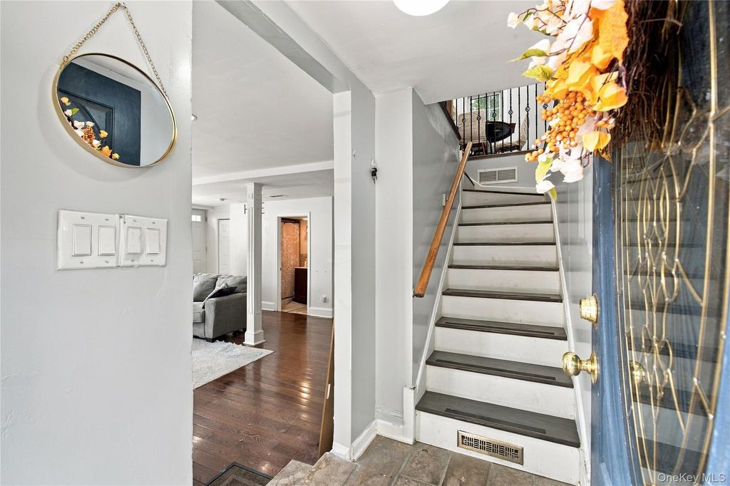 129 Winthrop Avenue, Elmsford, NY 10523 — photo 2
