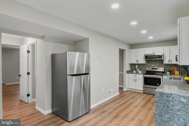 1750 LAURANCE CT, Crofton, MD 21114