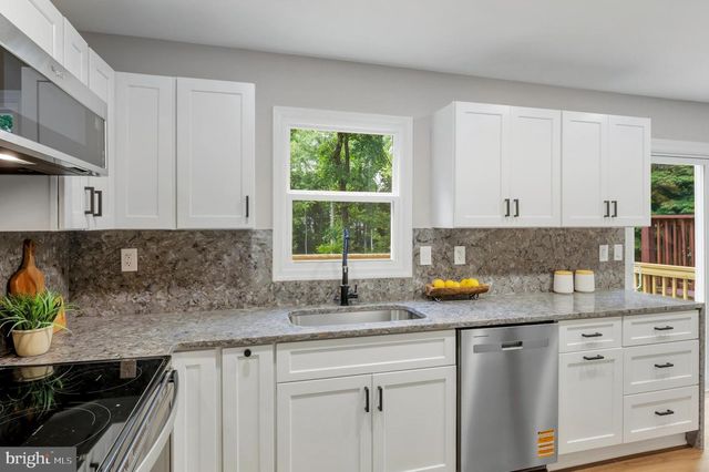 1750 LAURANCE CT, Crofton, MD 21114