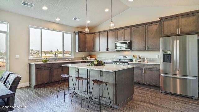 9168 BEDWELL STREET, Rathdrum, ID 83858