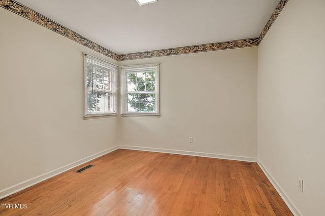 1520 Meadow Lane Circle, Morristown, TN 37813