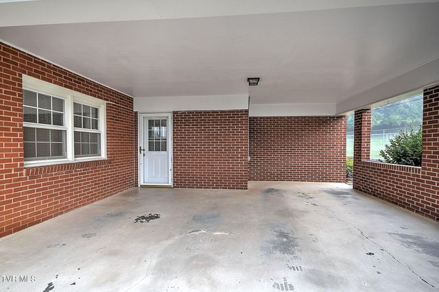 1520 Meadow Lane Circle, Morristown, TN 37813