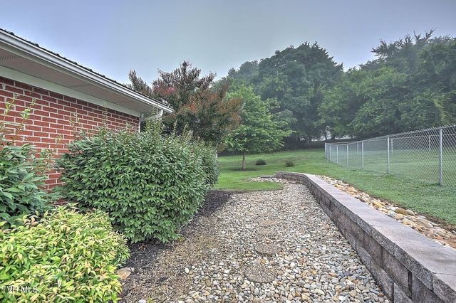 1520 Meadow Lane Circle, Morristown, TN 37813