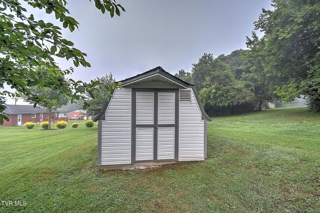 1520 Meadow Lane Circle, Morristown, TN 37813