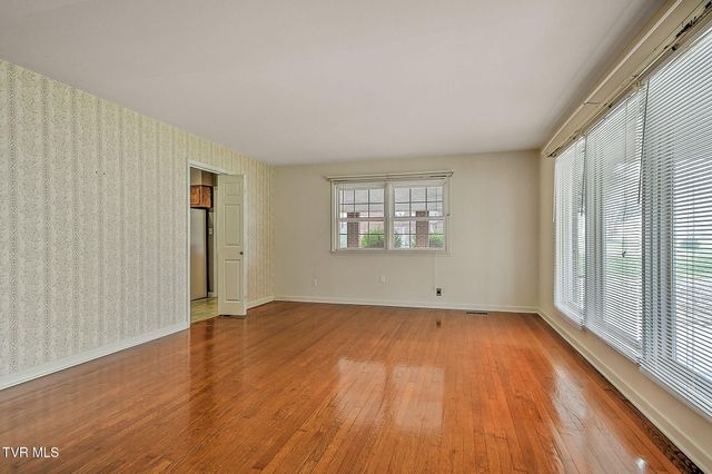 1520 Meadow Lane Circle, Morristown, TN 37813