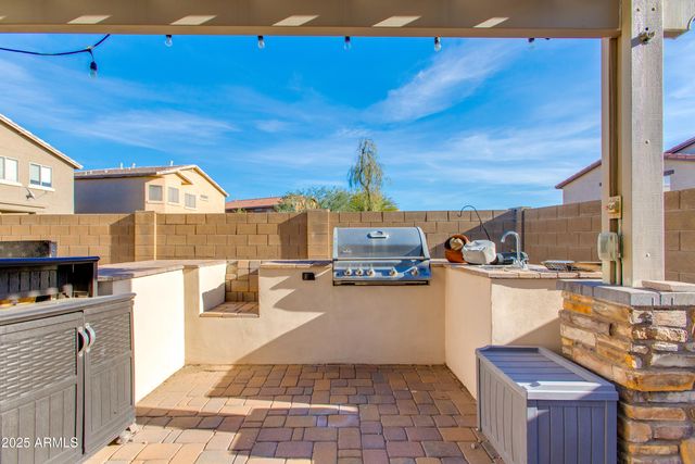 3751 W WHITMAN Drive, Anthem, AZ 85086