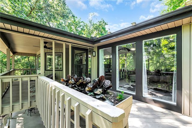 8 Brucker Drive, Bella Vista, AR 72715