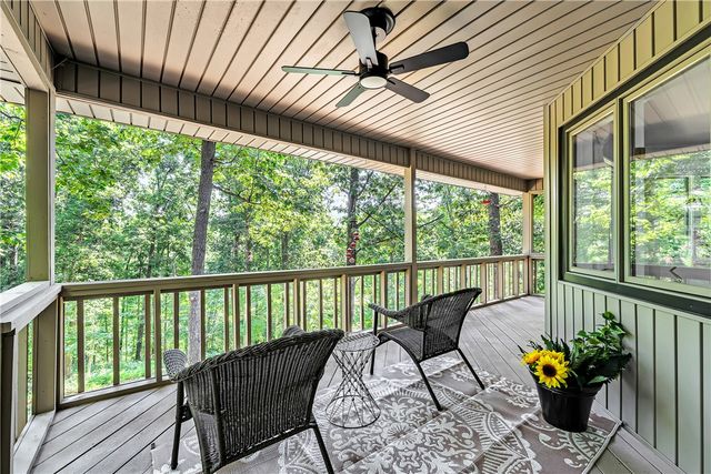 8 Brucker Drive, Bella Vista, AR 72715