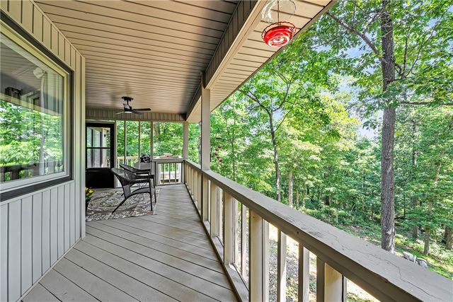 8 Brucker Drive, Bella Vista, AR 72715