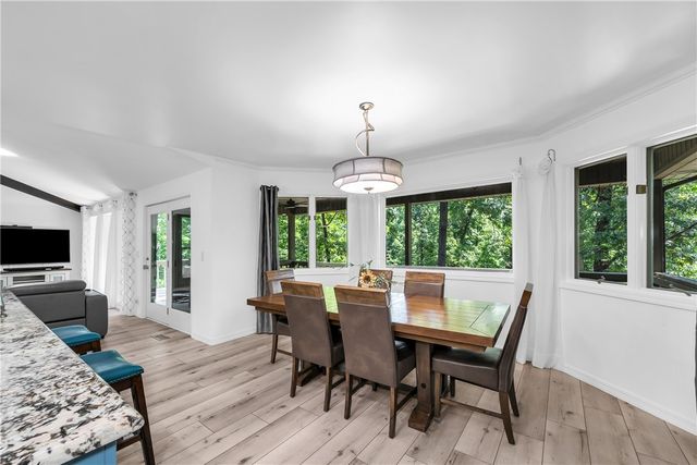 8 Brucker Drive, Bella Vista, AR 72715