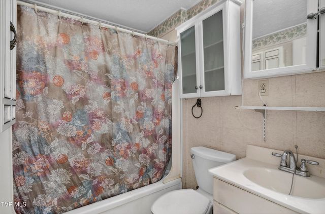 22120 Big Bass Camp Road Road, Abingdon, VA 24211