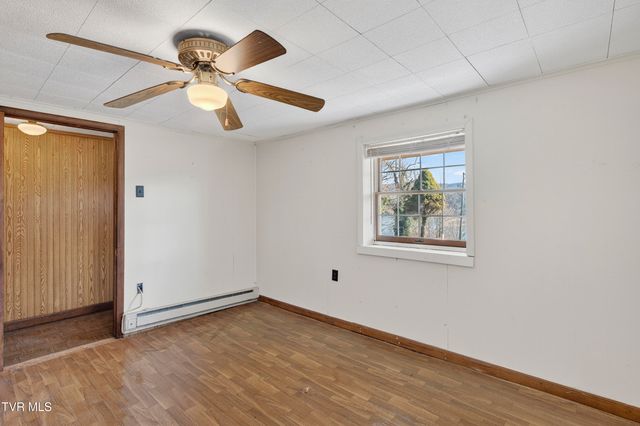 22120 Big Bass Camp Road Road, Abingdon, VA 24211