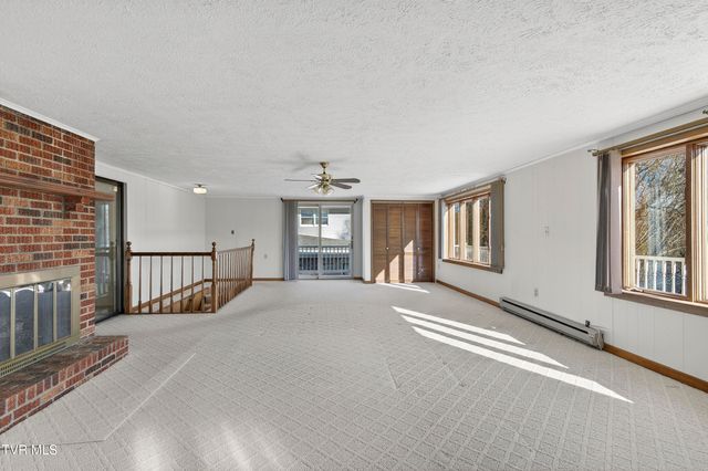 22120 Big Bass Camp Road Road, Abingdon, VA 24211