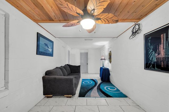 1846 51ST STREET S, Gulfport, FL 33707