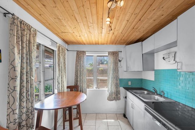 1846 51ST STREET S, Gulfport, FL 33707