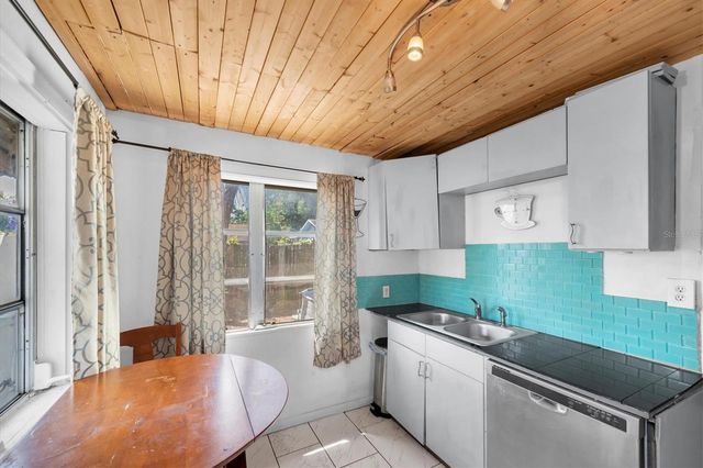 1846 51ST STREET S, Gulfport, FL 33707