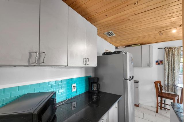 1846 51ST STREET S, Gulfport, FL 33707