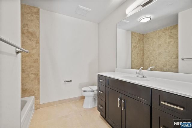 69 Main Street 1503, Fort Lee, NJ 07024