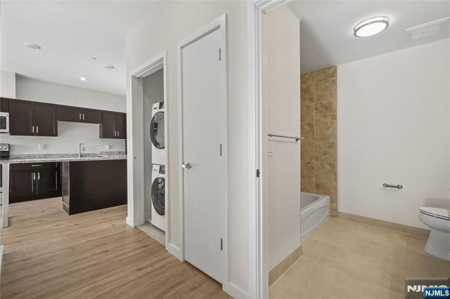 69 Main Street 1503, Fort Lee, NJ 07024