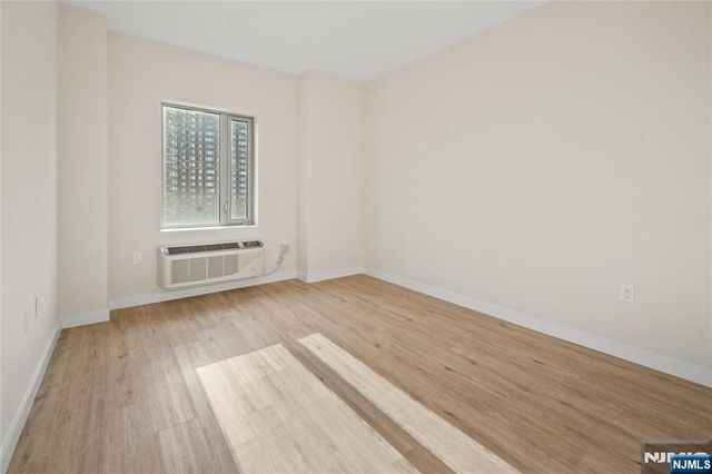 69 Main Street 1503, Fort Lee, NJ 07024