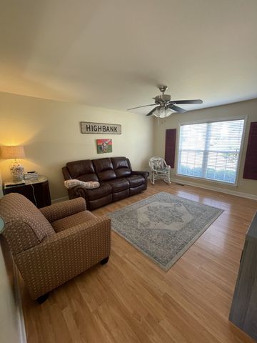 2885 Sutherland Dr, Thompsons Station, TN 37179