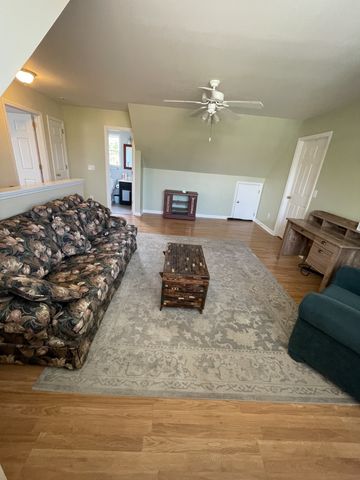 2885 Sutherland Dr, Thompsons Station, TN 37179