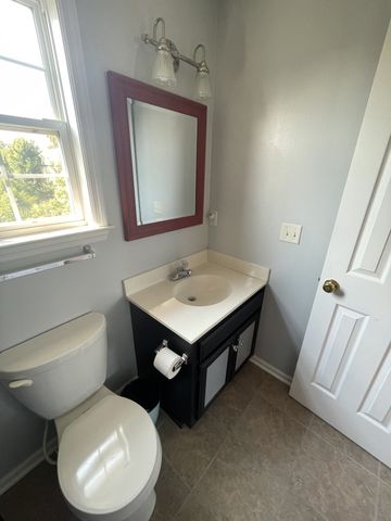 2885 Sutherland Dr, Thompsons Station, TN 37179