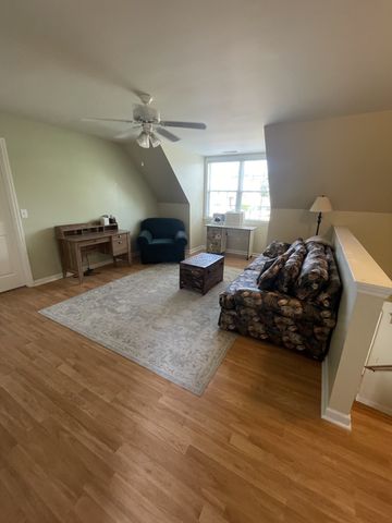2885 Sutherland Dr, Thompsons Station, TN 37179