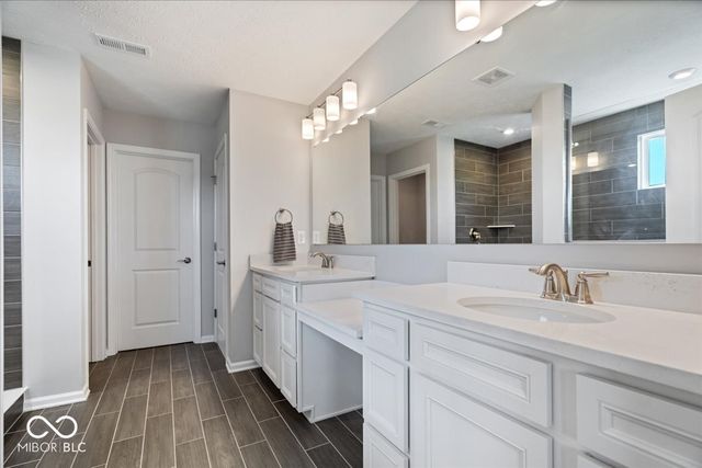 6915 Seabiscuit Road, Whitestown, IN 46075