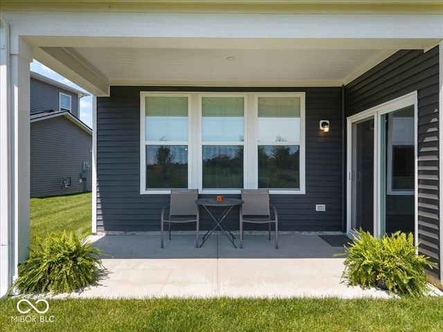 6915 Seabiscuit Road, Whitestown, IN 46075