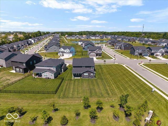 6915 Seabiscuit Road, Whitestown, IN 46075