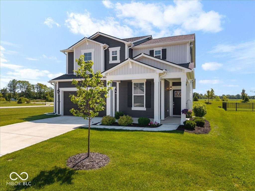 6915 Seabiscuit Road, Whitestown, IN 46075
