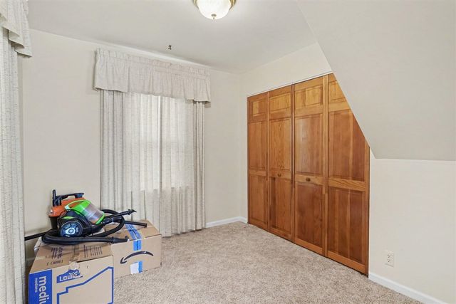 2901 Hartline Drive, Rochester Hills, MI 48309