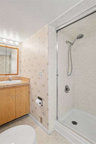 2901 Hartline Drive, Rochester Hills, MI 48309